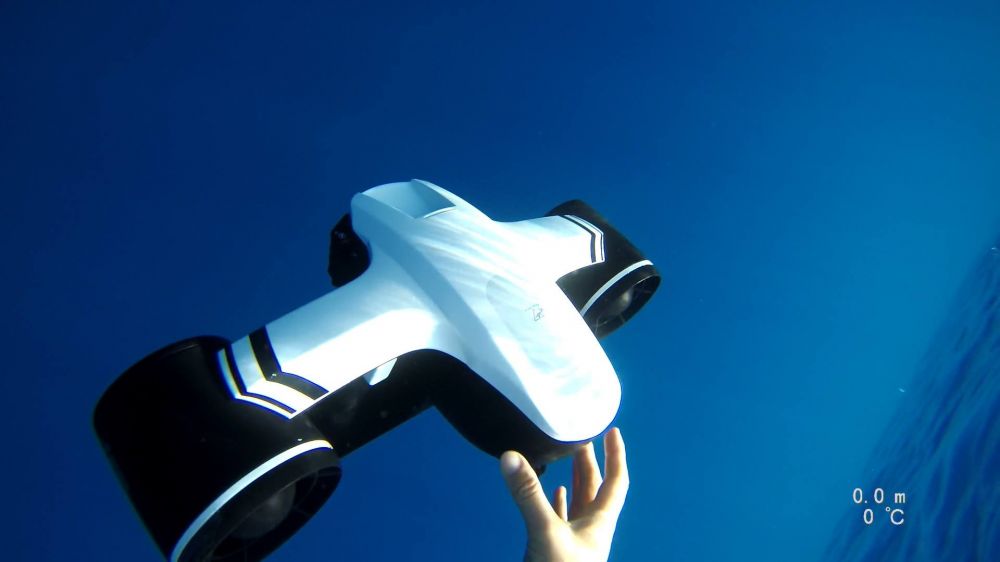 Robosea underwater scooter Seaflyer white